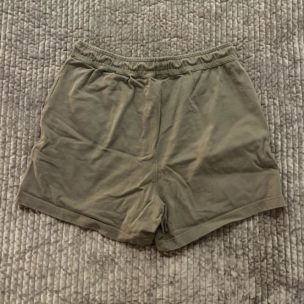 Women’s Nike Shorts - Picture 2 of 8